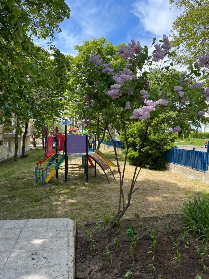 Amadina Garden Lozenets Exterior foto