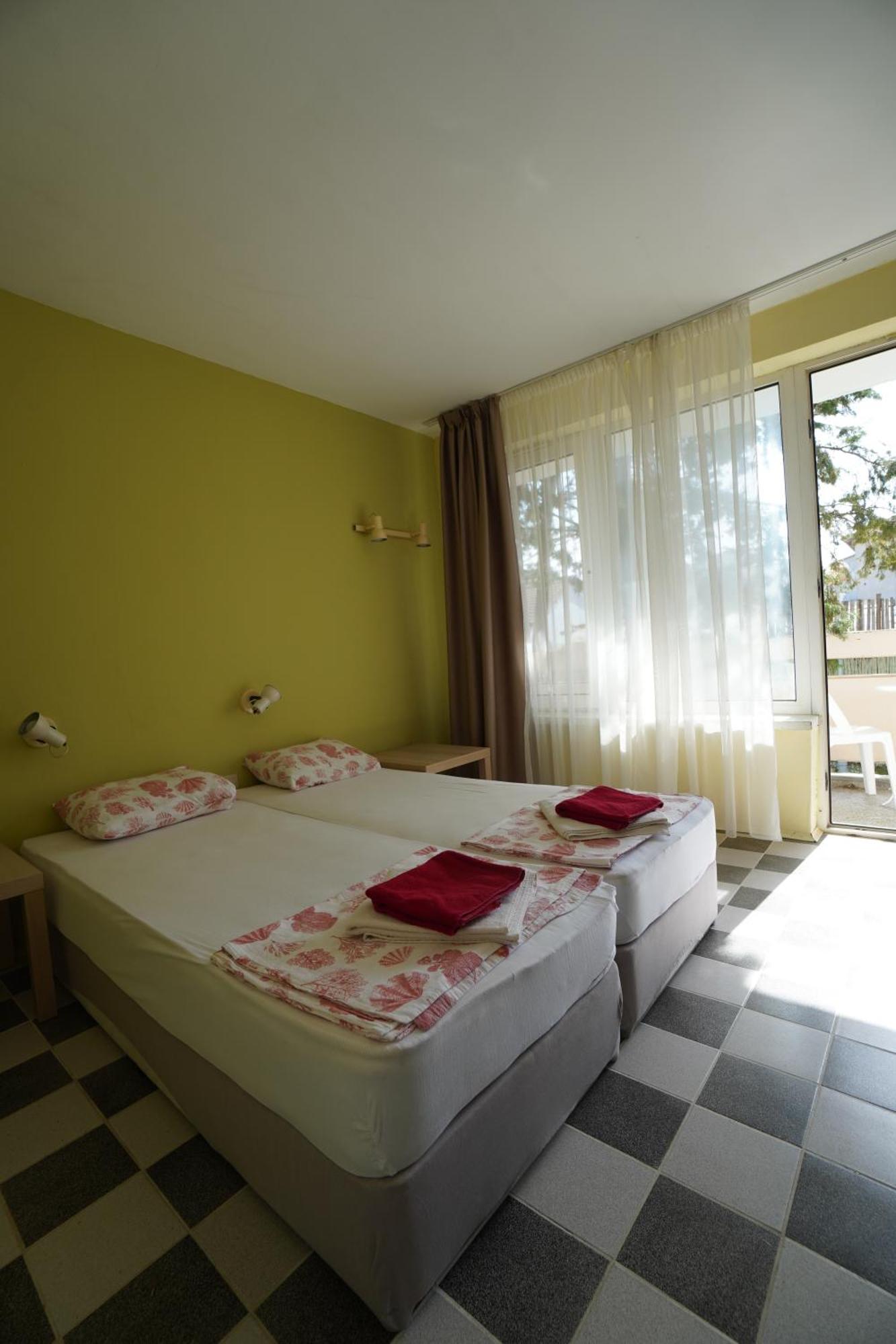 Amadina Garden Lozenets Exterior foto
